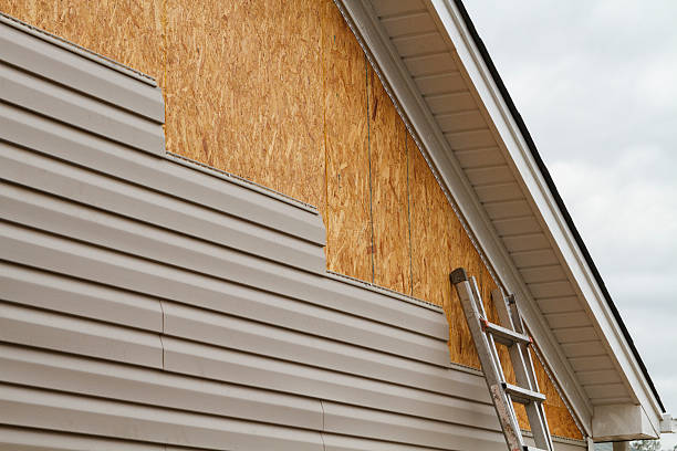 Professional Wood Siding technician working in Harrisburg, PA